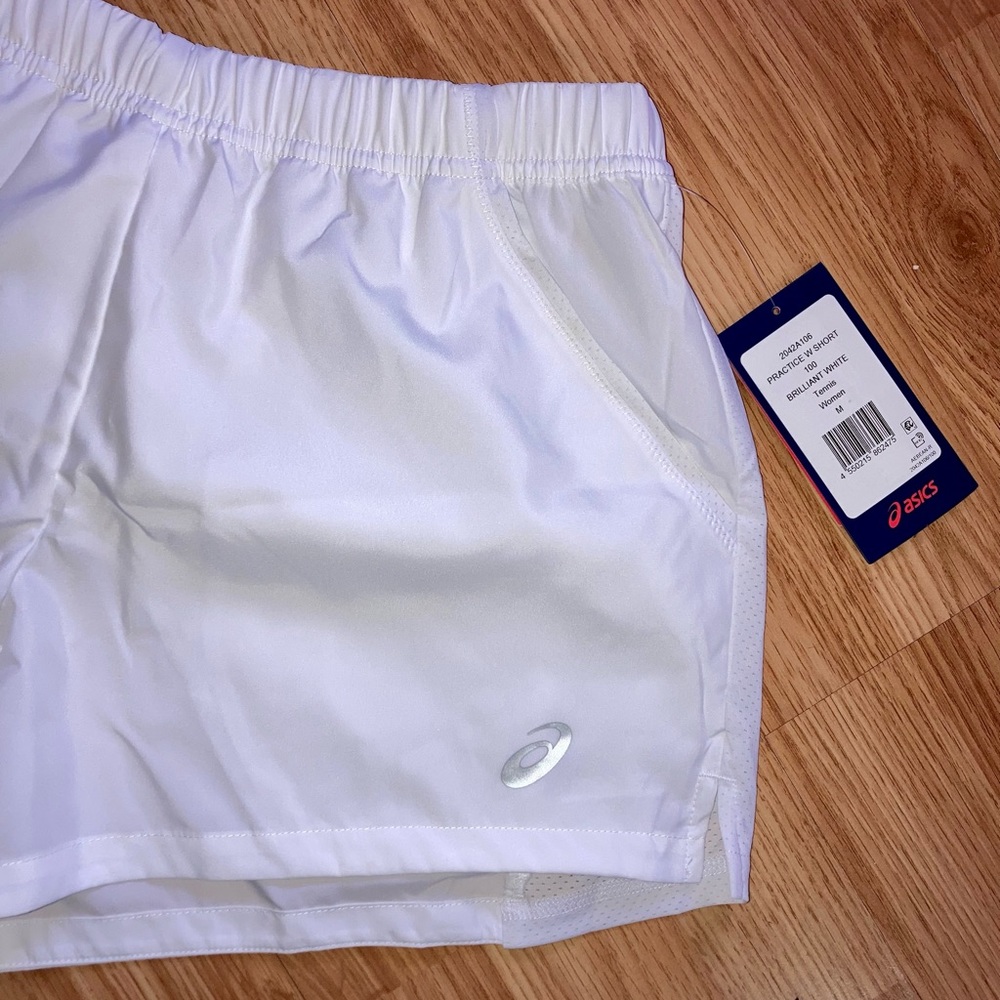 NWT ASICS Women’s White Tennis Athletic Practice Shorts Med Large - Picture 5 of 13